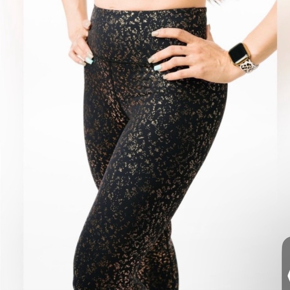 ZYIA Active Black Rose Gold Flake Light n Tight Hi-Rise 7/8 Legging Size 12